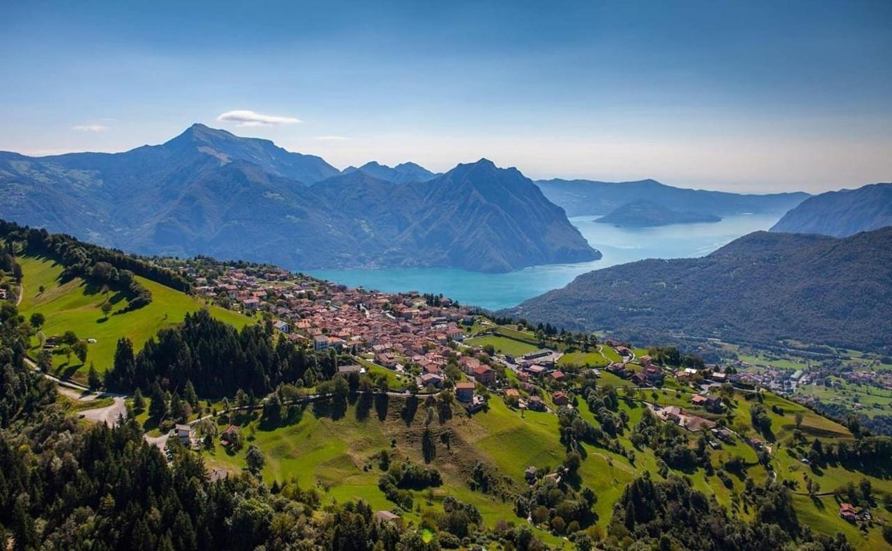Attic House Mountain Lake Iseo Hospitality Bossico Bagian luar foto